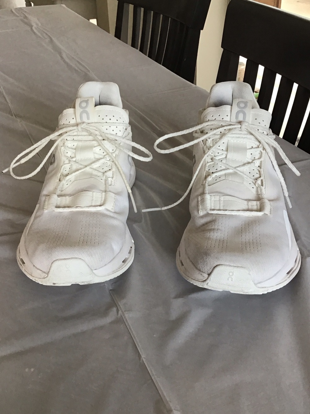 On Cloud sneakers